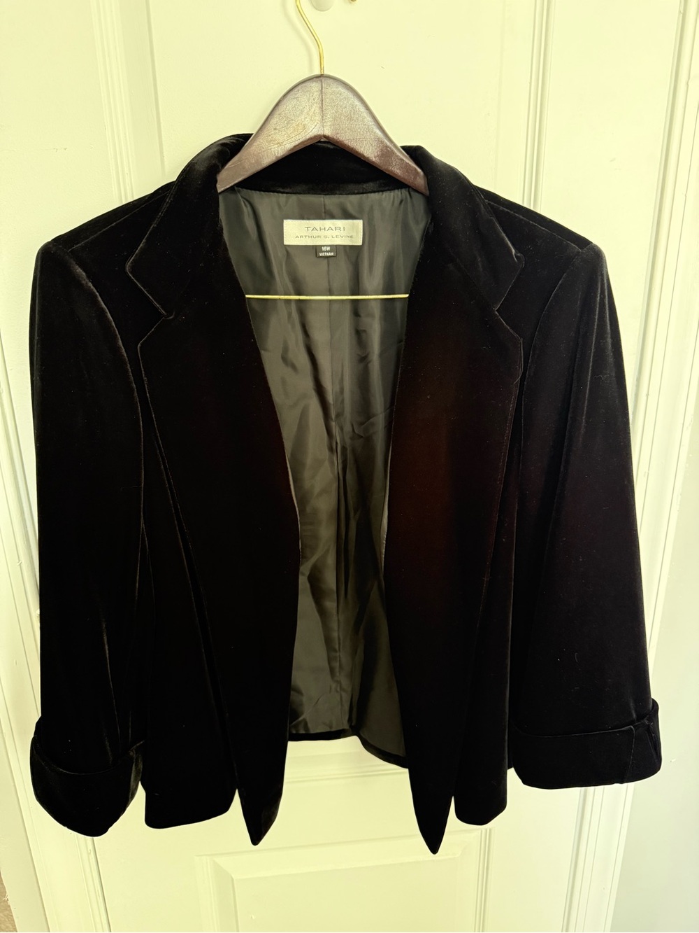 Tahari Black Velvet Women's Blazer